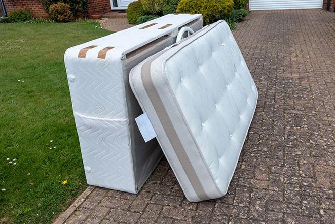 disposing of old mattress responsibly